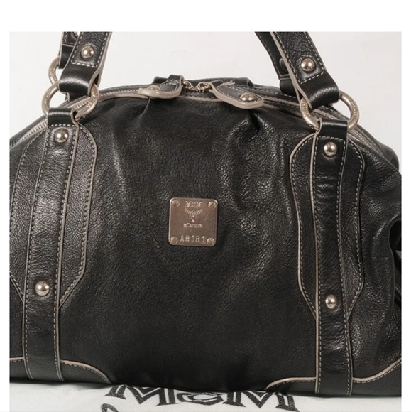 MCM BLACK LEATHER TOTE/HAND BAG-AUTHENTIC - Picture 8 of 11